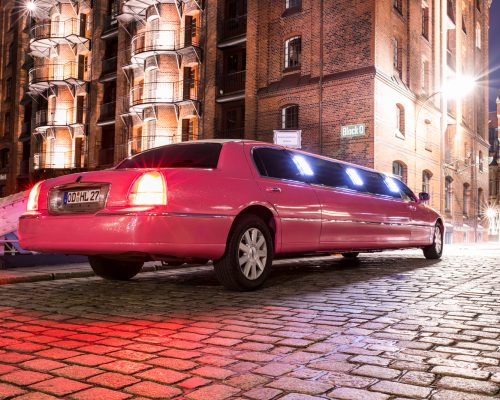 Lincoln Town Car - Pink